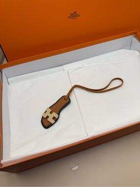 Hermes Orange Signature Box